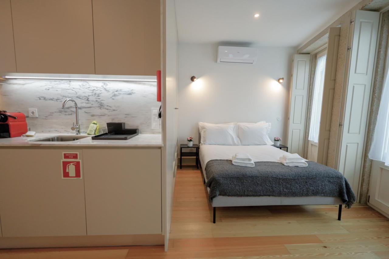 Martires Sweet Apts By Portocityhosts ภายนอก รูปภาพ