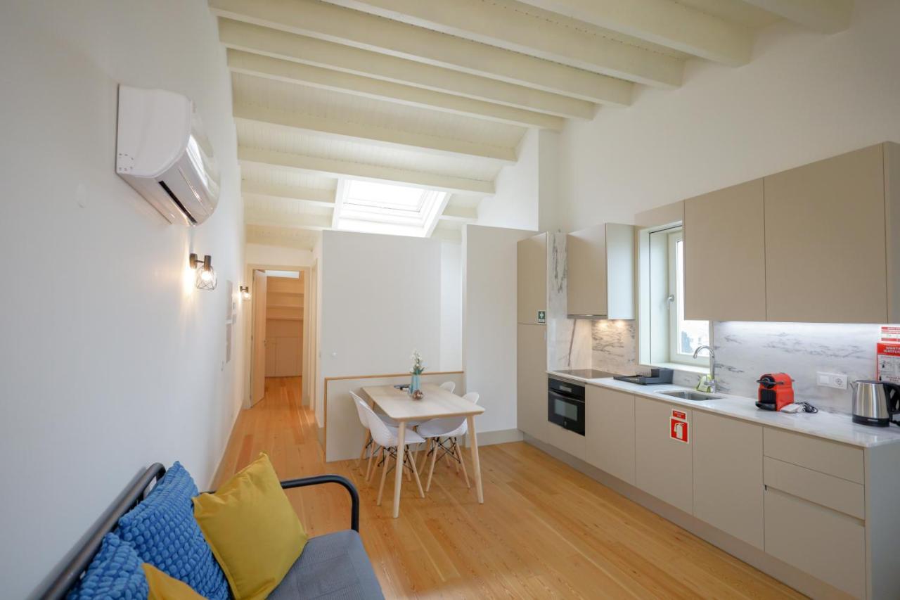 Martires Sweet Apts By Portocityhosts ภายนอก รูปภาพ