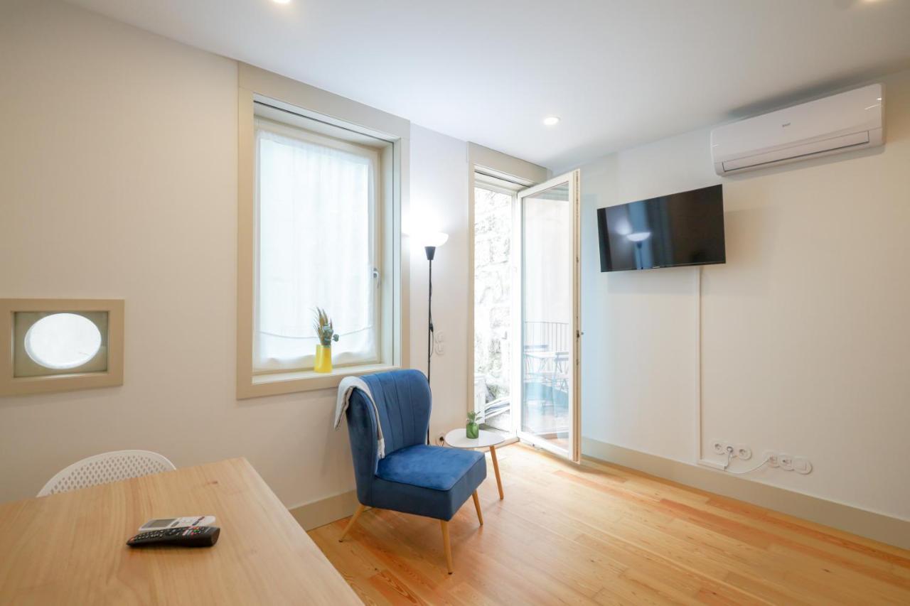 Martires Sweet Apts By Portocityhosts ภายนอก รูปภาพ