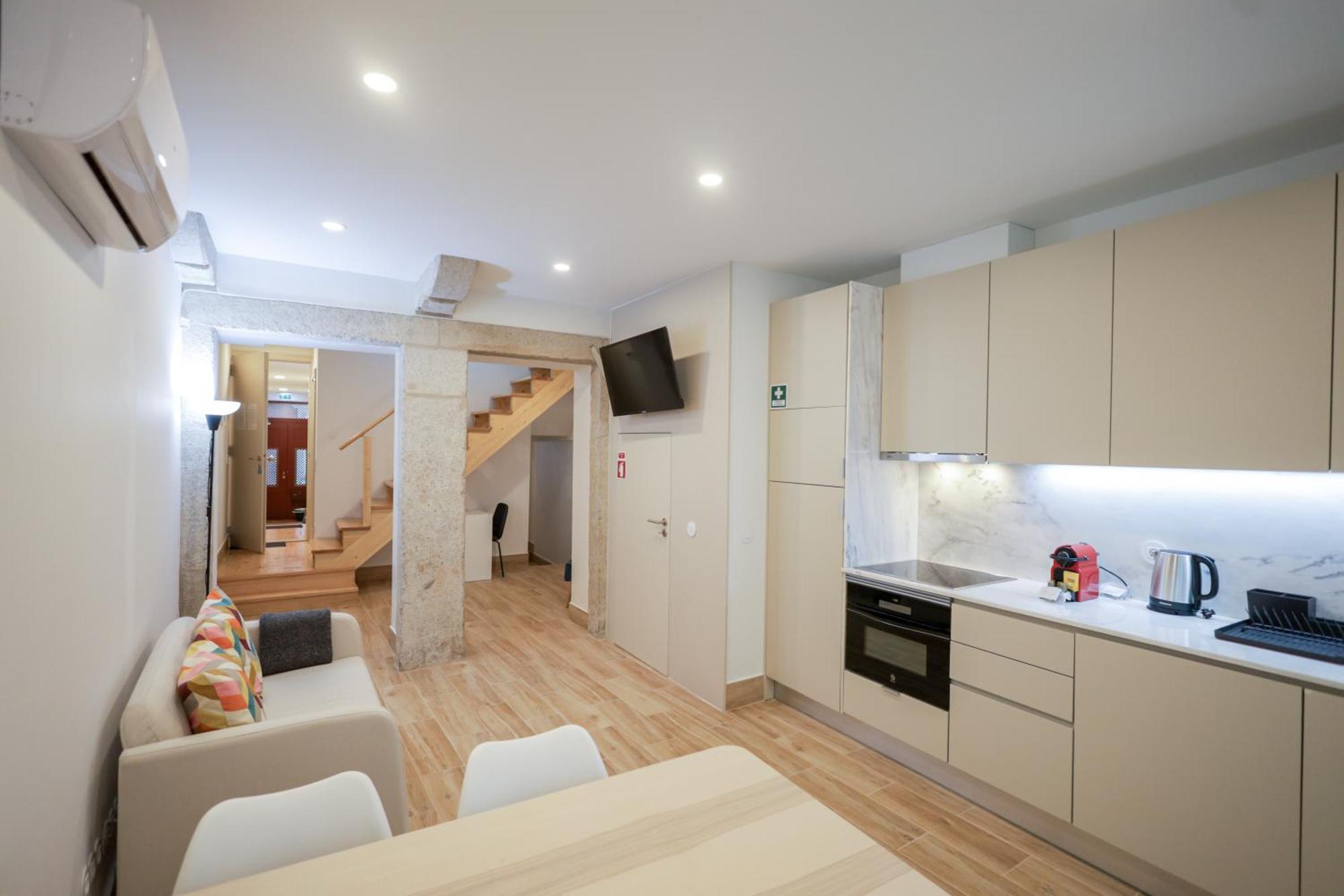 Martires Sweet Apts By Portocityhosts ภายนอก รูปภาพ