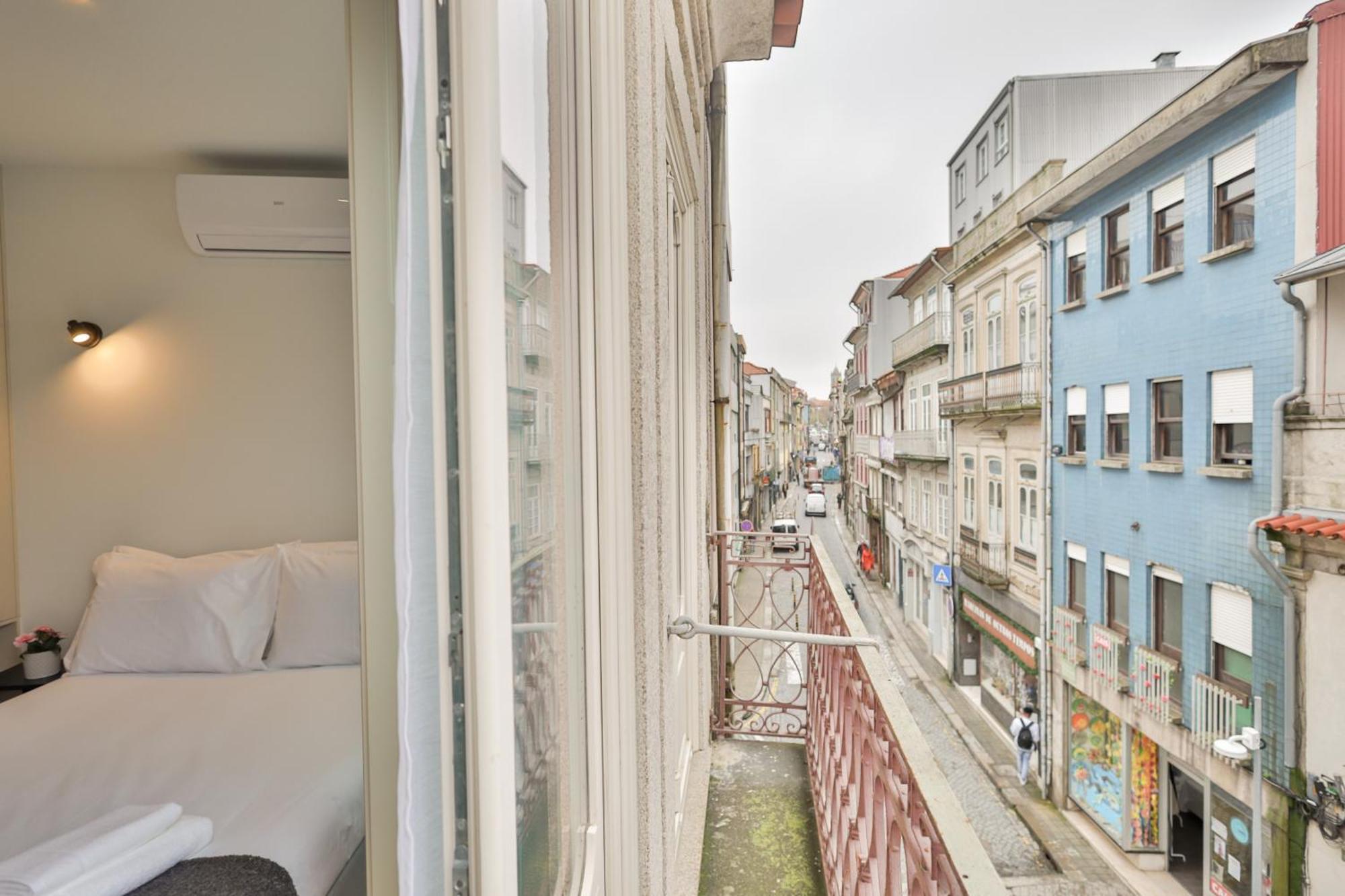 Martires Sweet Apts By Portocityhosts ภายนอก รูปภาพ
