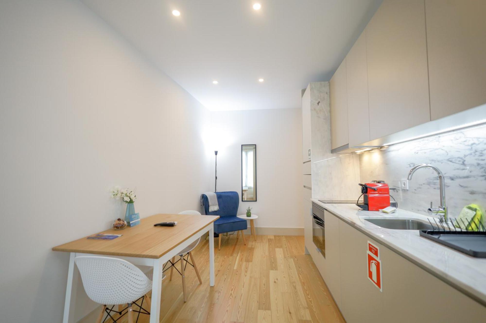 Martires Sweet Apts By Portocityhosts ภายนอก รูปภาพ
