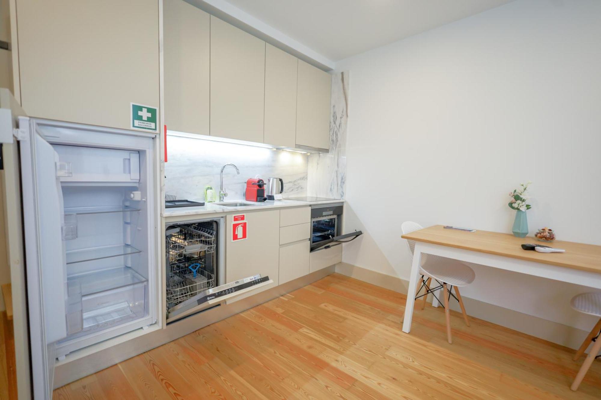 Martires Sweet Apts By Portocityhosts ห้อง รูปภาพ