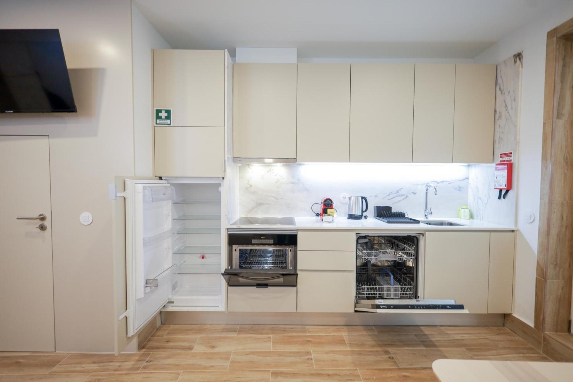 Martires Sweet Apts By Portocityhosts ห้อง รูปภาพ